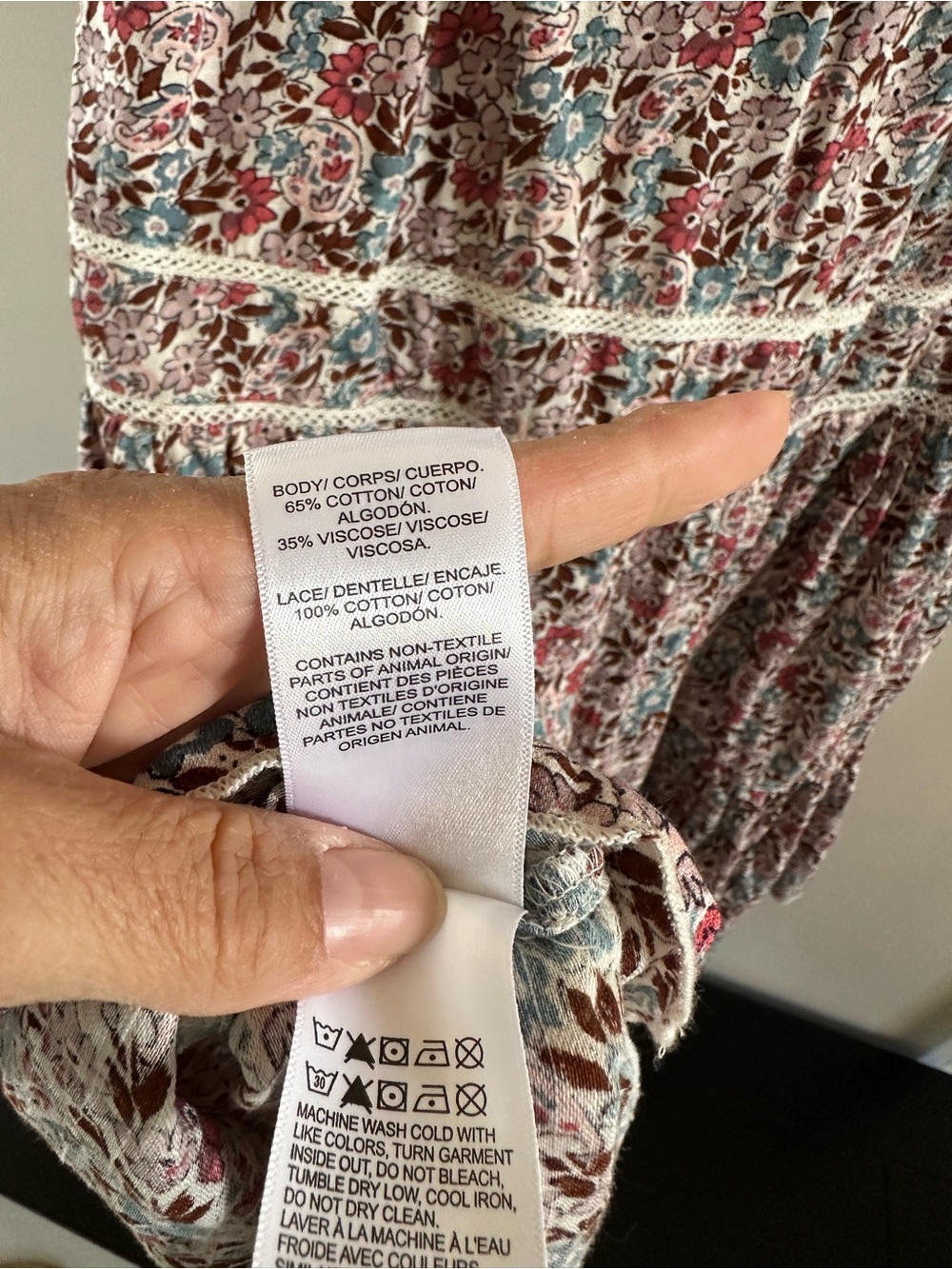 đ Lucky Brand Floral V-Neck dress - Picture 8 of 10